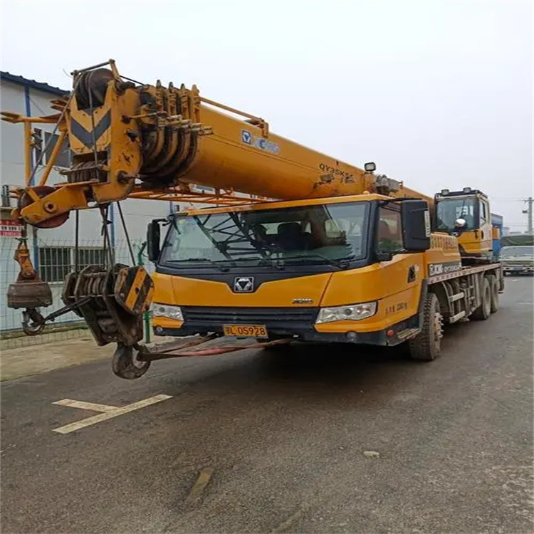 周矶管理区吊车出租保险：全面覆盖，安全无忧