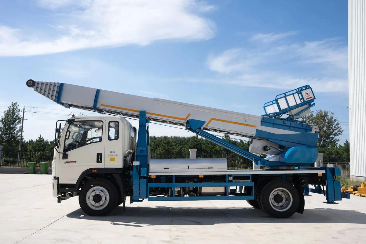 周矶管理区云梯上料车租赁费用